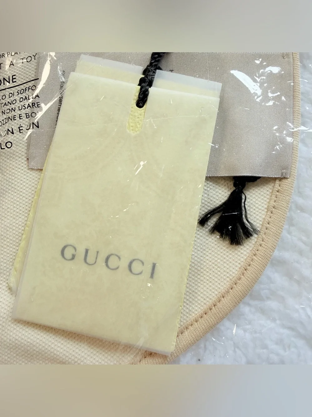 RARE NEW Gucci Peter Rabbit Bib Gift Beige Unisex Baby Girl Boy Infant Tops